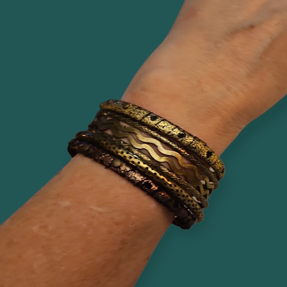 Vtg SOLARAY Brass and Black Lace Dainty Bangle Set